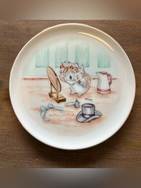NEW ENGLAND COLLECTORS SOCIETY 4” First Beatrix Potter Amiable Guinea Pig Plate